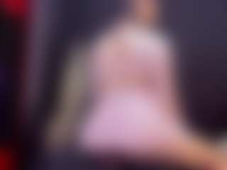 AlmaazGi's Live Sex Cam Show