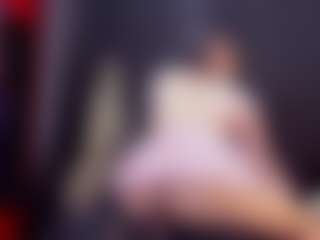 AlmaazGi's Live Sex Cam Show