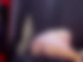 AlmaazGi's Live Sex Cam Show