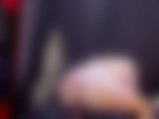 AlmaazGi's Live Sex Cam Show