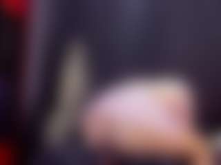 AlmaazGi's Live Sex Cam Show