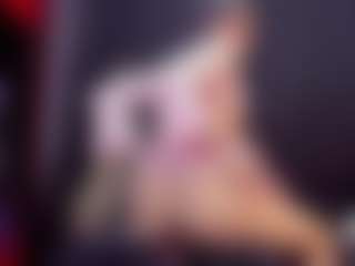AlmaazGi's Live Sex Cam Show