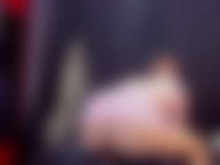 AlmaazGi's Live Sex Cam Show