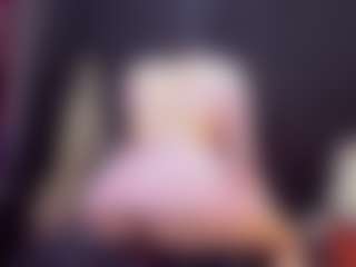 AlmaazGi's Live Sex Cam Show
