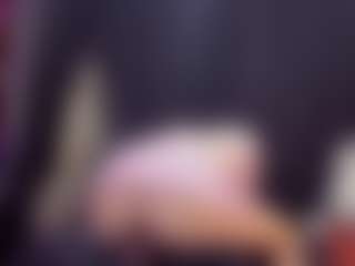 AlmaazGi's Live Sex Cam Show