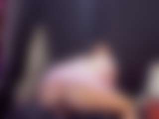 AlmaazGi's Live Sex Cam Show