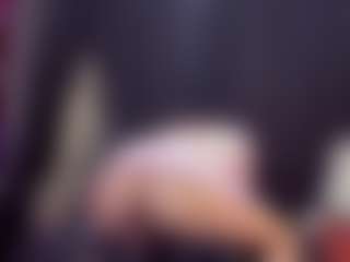 AlmaazGi's Live Sex Cam Show