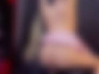 AlmaazGi's Live Sex Cam Show