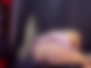AlmaazGi's Live Sex Cam Show