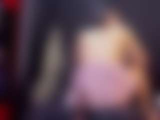 AlmaazGi's Live Sex Cam Show