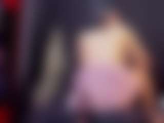 AlmaazGi's Live Sex Cam Show