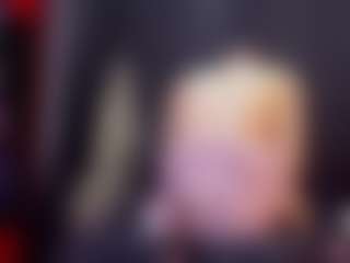 AlmaazGi's Live Sex Cam Show