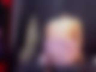 AlmaazGi's Live Sex Cam Show