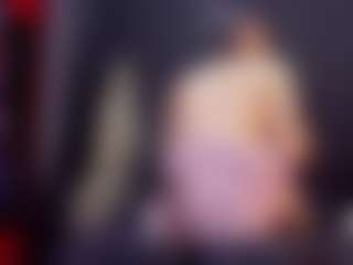 AlmaazGi's Live Sex Cam Show