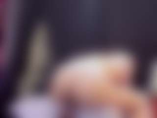 AlmaazGi's Live Sex Cam Show