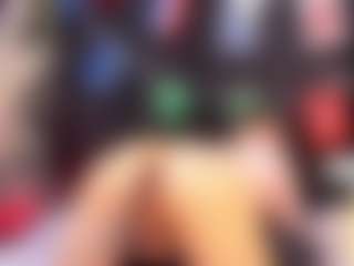 AlmaazGi's Live Sex Cam Show