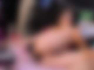 AlmaazGi's Live Sex Cam Show