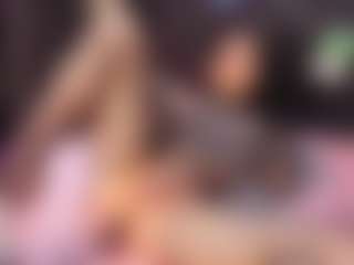 AlmaazGi's Live Sex Cam Show