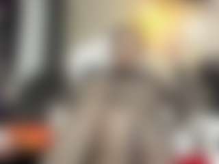 Live cam show with AlmaazGi - Dirty Talk on SinfulBabes