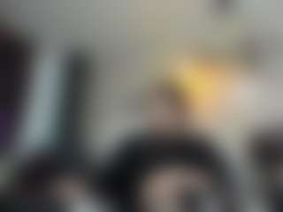 AlmaazGi's Live Sex Cam Show