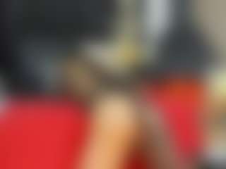 AlmaazGi's Live Sex Cam Show