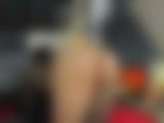 AlmaazGi's Live Sex Cam Show