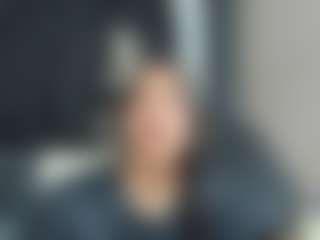 AlmaazGi's Live Sex Cam Show