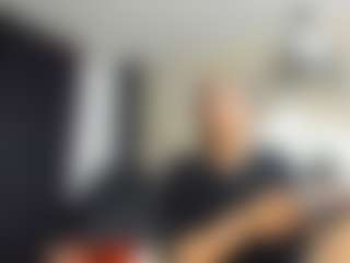 Live cam show with AlmaazGi - Big Balls on Camsoda