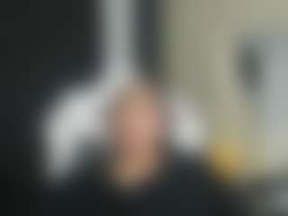 Live cam show with AlmaazGi - White on madthumbs | colombia