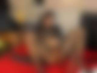 AlmaazGi's Live Sex Cam Show