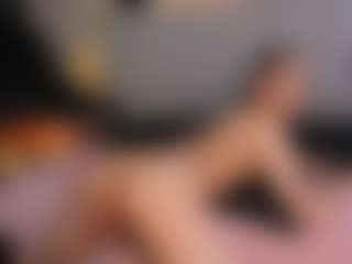Live cam show with AlmaazGi - Average on madthumbs