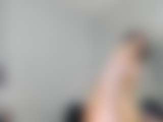 Live cam show with AlmaazGi - Average on AdultVida.com