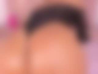 Live cam show with ambarglowasm - Teen (18+) on makecum.org