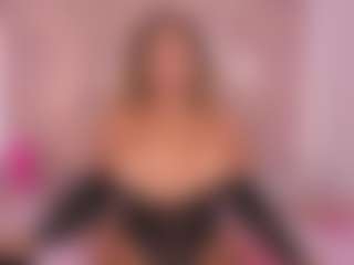 Live cam show with ambarglowasm - Deepthroat on mypornchat.com