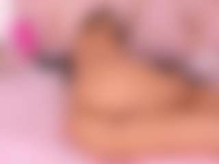Live cam show with ambarglowasm - White on Camsoda | colombia