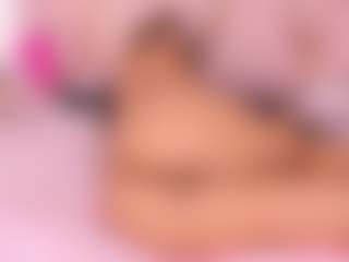 Live cam show with ambarglowasm - Tease on fuklive.com
