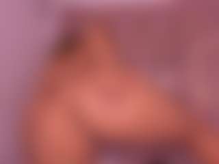 ambarglowasm's Live Sex Cam Show