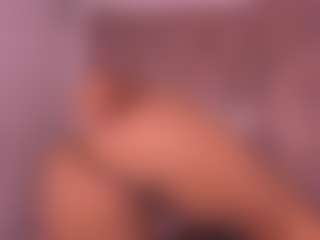 ambarglowasm's Live Sex Cam Show