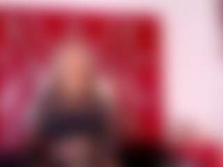 Live cam show with ambarglowasm - Oil on Camsoda