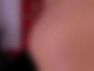 ambarglowasm's Live Sex Cam Show