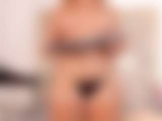 Live cam show with ambarglowasm - Lush Mature on Camsoda