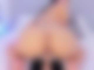 Live cam show with CristallCollin - Wet on livesuperchat.net