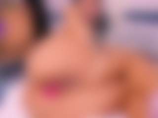 Live cam show with CristallCollin - Public on luckytryst.com
