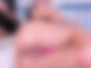 Live cam show with CristallCollin - Moaning on Camsoda