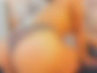 Live cam show with Darly-Ross - Ride Torso on SquirtSoMuch