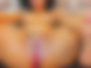 Live cam show with Darly-Ross - Role Play on Milf Play