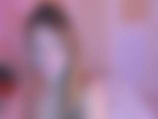 EmaAdamss's Live Sex Cam Show