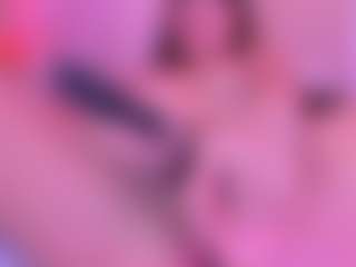 EmaAdamss's Live Sex Cam Show