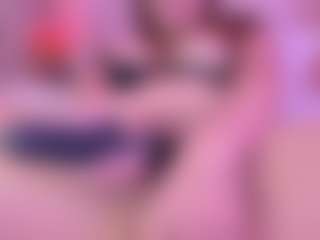 EmaAdamss's Live Sex Cam Show