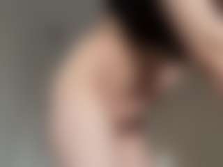 Live cam show with HannaShine - Public on StripNow